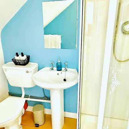 לינה וארוחת בוקר Railway Camp